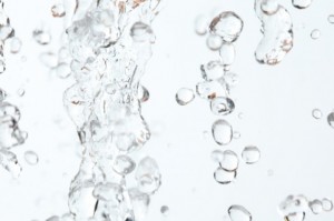 gota-transparente--agua-pura--gotas-de-agua_3265223